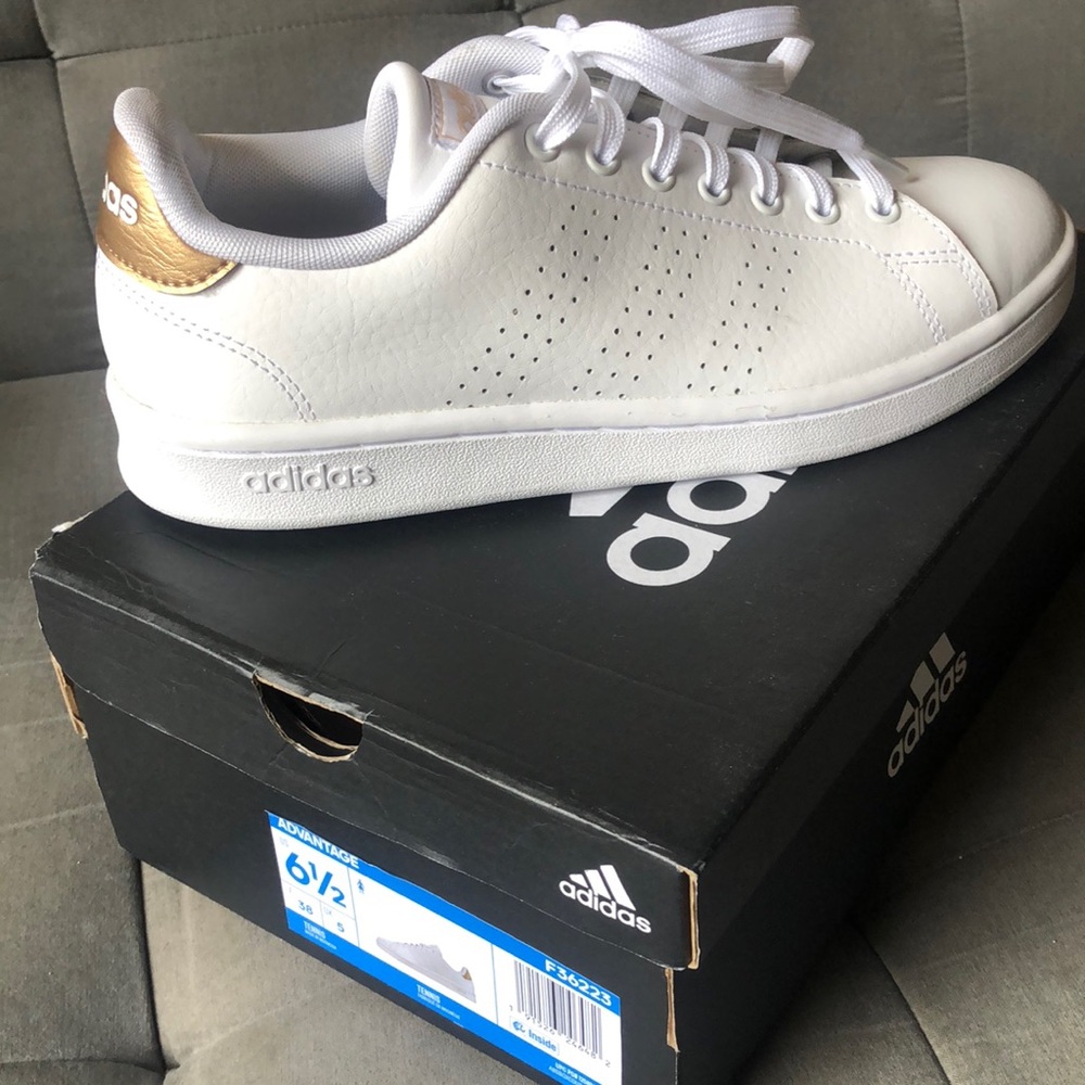 Gold Adidas Advantage - Different Sizes